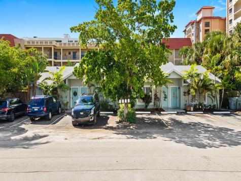 3208 NE 7th Street Pompano Beach FL 33062