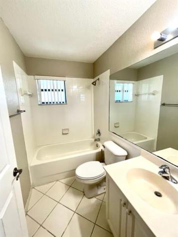 2486 NW 49th Terrace Coconut Creek FL 33063