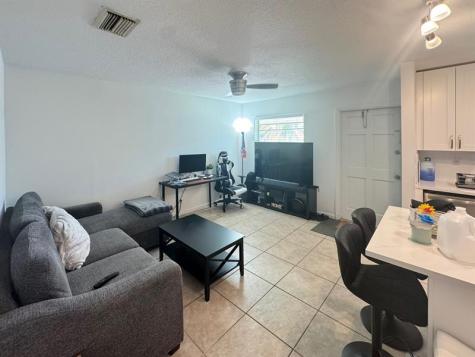 151 SW 15th Street Pompano Beach FL 33060