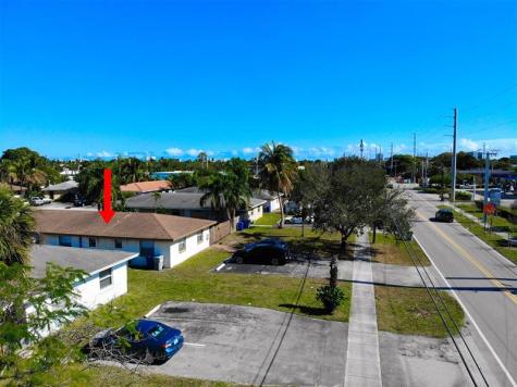 151 SW 15th Street Pompano Beach FL 33060