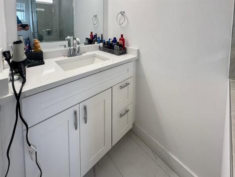 151 SW 15th Street Pompano Beach FL 33060