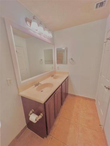 5964 Abbey Road Tamarac FL 33321