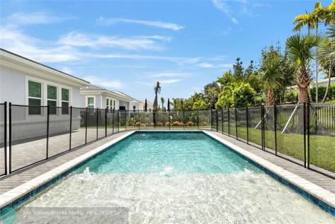 9224 Crestview Circle Palm Beach Gardens FL 33412