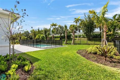 9224 Crestview Circle Palm Beach Gardens FL 33412