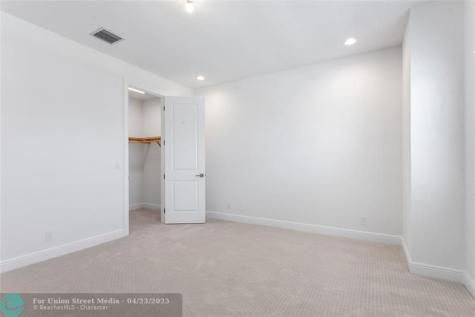 9224 Crestview Circle Palm Beach Gardens FL 33412