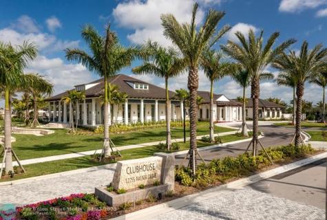 9224 Crestview Circle Palm Beach Gardens FL 33412