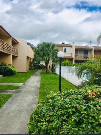 2831 Pierce Street Hollywood FL 33020