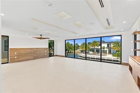 2441 NE 48th Court Lighthouse Point FL 33064