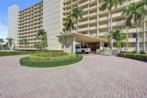 132 Lakeshore Drive North Palm Beach FL 33408