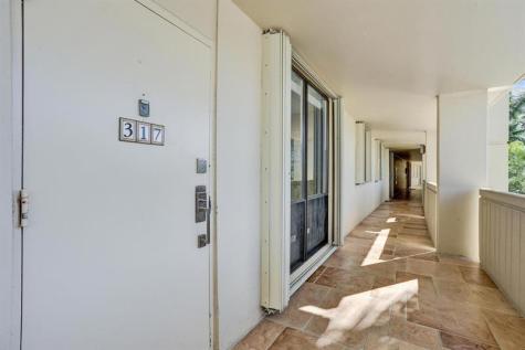 132 Lakeshore Drive North Palm Beach FL 33408
