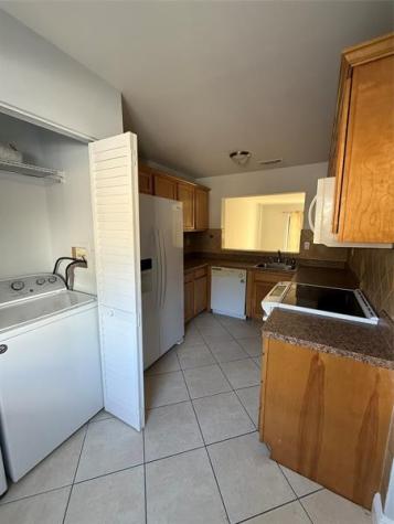 320 E Palm Circle E Pembroke Pines FL 33025