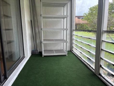 2831 Somerset Drive Lauderdale Lakes FL 33311