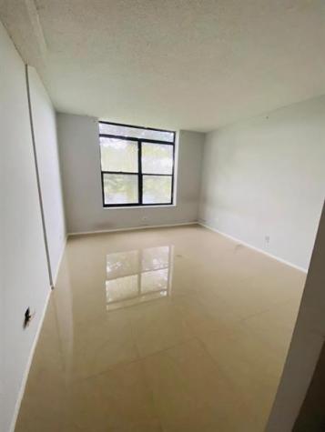 3760 Inverrary Drive Lauderhill FL 33319