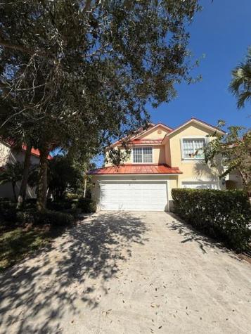 1161 Pinewood Lake Court Greenacres FL 33415