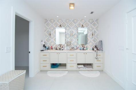 8208 Twin Lake Drive Boca Raton FL 33496