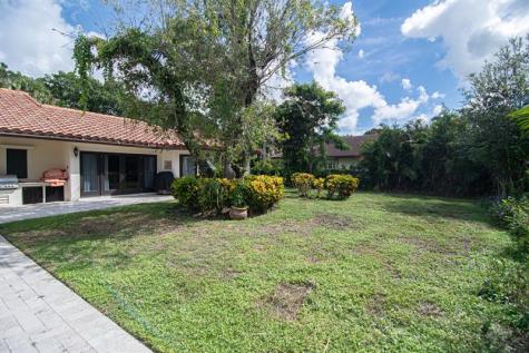 8208 Twin Lake Drive Boca Raton FL 33496
