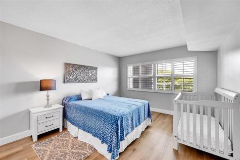 4020 W Palm Aire Drive Pompano Beach FL 33069