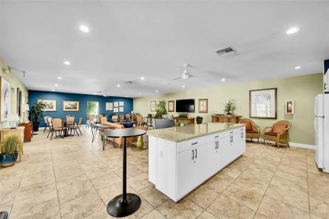 4020 W Palm Aire Drive Pompano Beach FL 33069