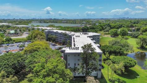 4020 W Palm Aire Drive Pompano Beach FL 33069