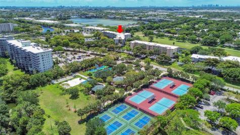 4020 W Palm Aire Drive Pompano Beach FL 33069