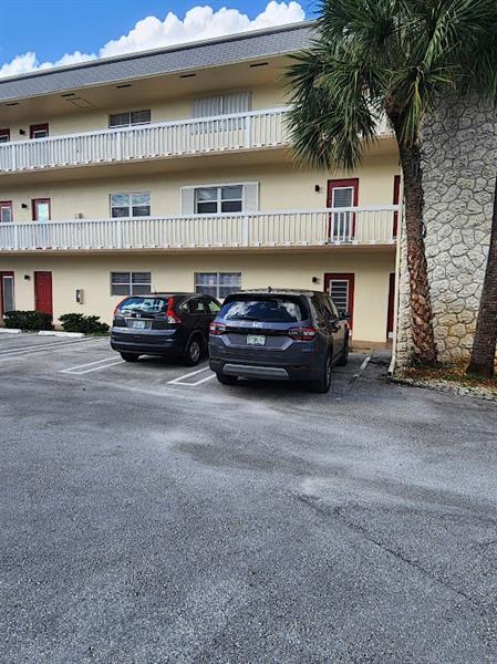 4411 NW 16 Lauderhill FL 33313