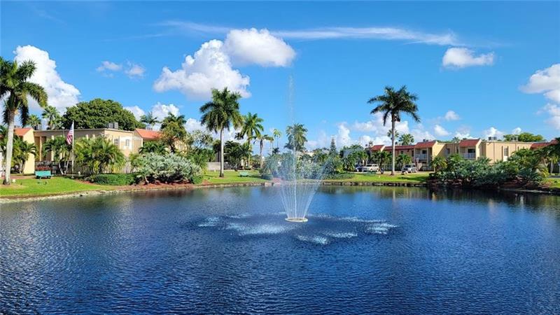 5221 Geneva Way Doral FL 33166