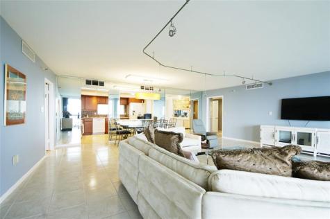2480 Presidential Way West Palm Beach FL 33401