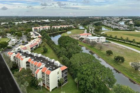 2480 Presidential Way West Palm Beach FL 33401