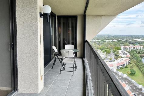 2480 Presidential Way West Palm Beach FL 33401