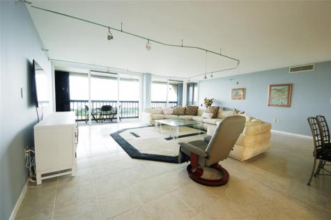 2480 Presidential Way West Palm Beach FL 33401