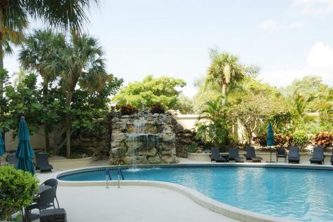 2480 Presidential Way West Palm Beach FL 33401