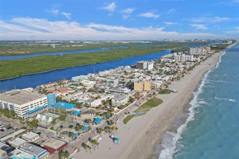 329 Connecticut Street Hollywood FL 33019