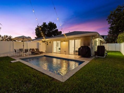 2100 NE 45th Street Fort Lauderdale FL 33308