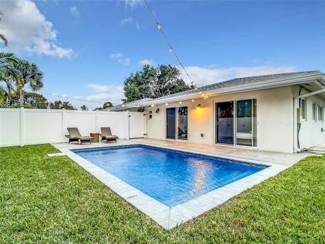 2100 NE 45th Street Fort Lauderdale FL 33308