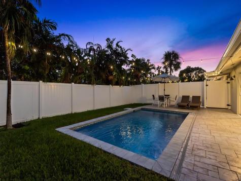 2100 NE 45th Street Fort Lauderdale FL 33308