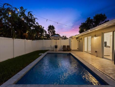 2100 NE 45th Street Fort Lauderdale FL 33308