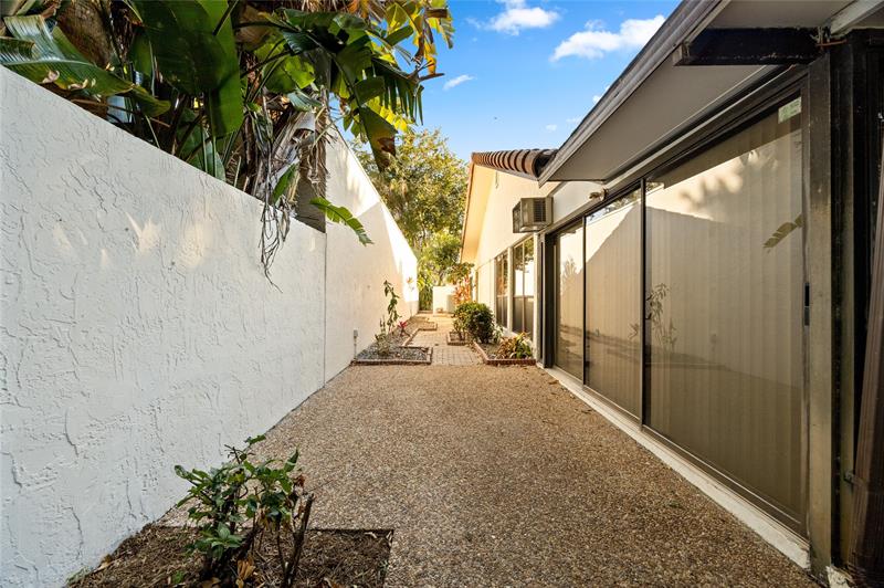 6825 Allegre Court Boca Raton FL 33433