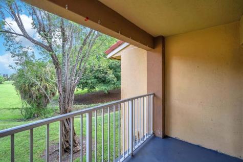 6881 NW 173rd Drive Hialeah FL 33015