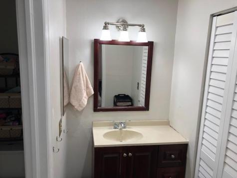 60 Forest Circle Hollywood FL 33026