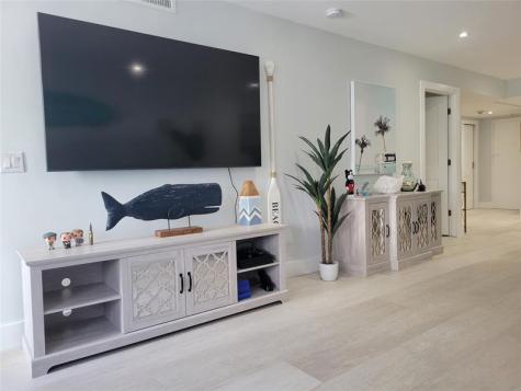 19390 Collins Avenue Sunny Isles Beach FL 33160