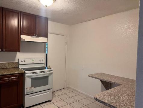 5201 SW 19th Street West Park FL 33023