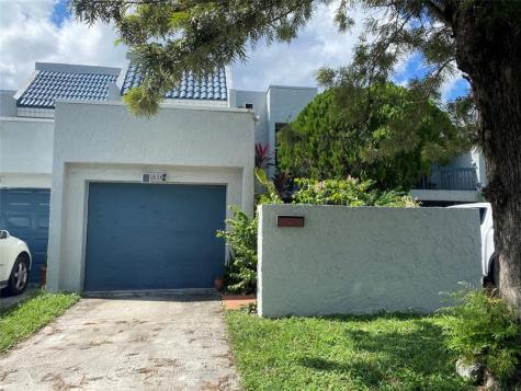 1833 NW 58 Avenue Fort Lauderdale FL 33313
