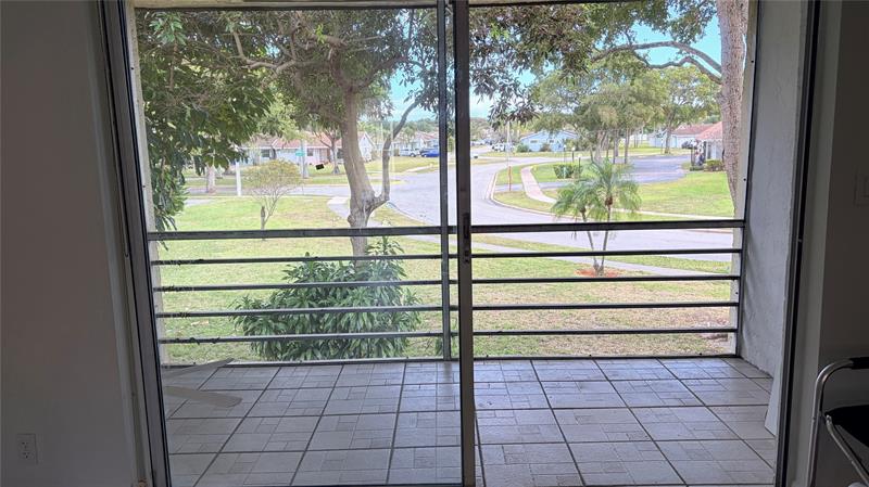 5515 N Lakewood Circle Margate FL 33063
