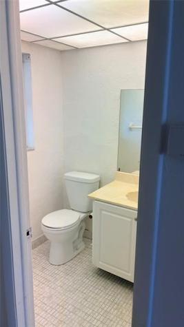 5515 N Lakewood Circle Margate FL 33063