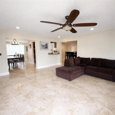6527 NW 2nd Street Margate FL 33063