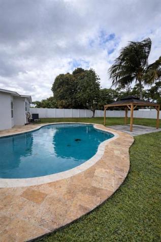 6527 NW 2nd Street Margate FL 33063
