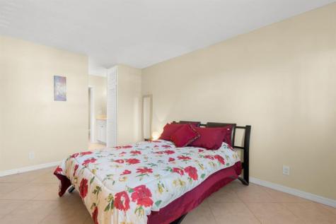 1971 SE 5th Court Pompano Beach FL 33060