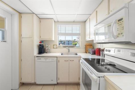 1971 SE 5th Court Pompano Beach FL 33060