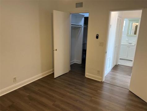 1301 N 12th Court Hollywood FL 33019