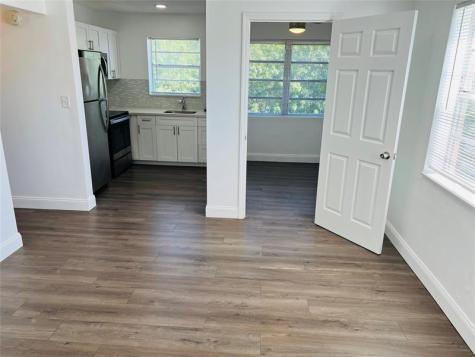 1301 N 12th Court Hollywood FL 33019